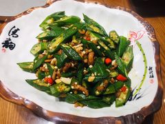 -黄泥岗·地道湖北菜(奥特莱斯店)