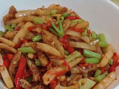 酸萝卜牛肚丝-笨罗卜浏阳菜馆(龙华鹏润达店)