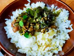 -郑件洋芋饭庄