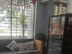 -pd派德宠物中心医院24H急重症·眼科中心·血液透析中心(嵩山北路店)