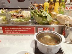 -百品聚旋转火锅(万德庄店)