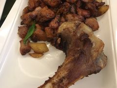 牛仔骨-鑫皇朝酒店(建设一路店)