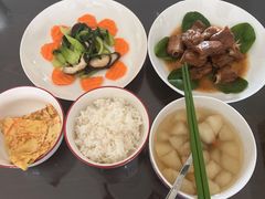 -鲸励母婴月嫂(望京店)