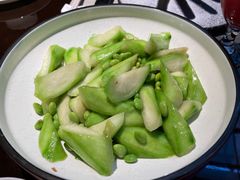 -江上荟·创意中国菜(绿地缤纷城店)