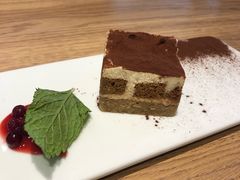 -必胜客(新中纬店)