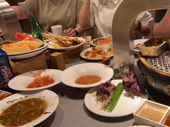 -山焱·炭火自助烤肉(周浦万达店)