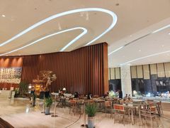 爆满坐到了大堂-漳州佰翔圆山酒店·圆山畔西餐厅