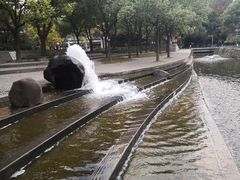 -同济大学本部学苑饮食广场