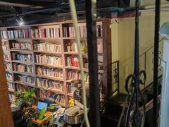 -房角石咖啡与书(吉大南校店)