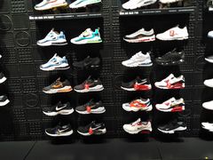 -NIKE品牌体验店(苏州中心店)