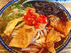 螺蛳粉-柳石居柳州螺蛳粉(万达店)