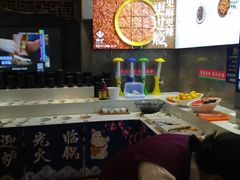 -沸炉重庆老火锅(军事博物馆店)