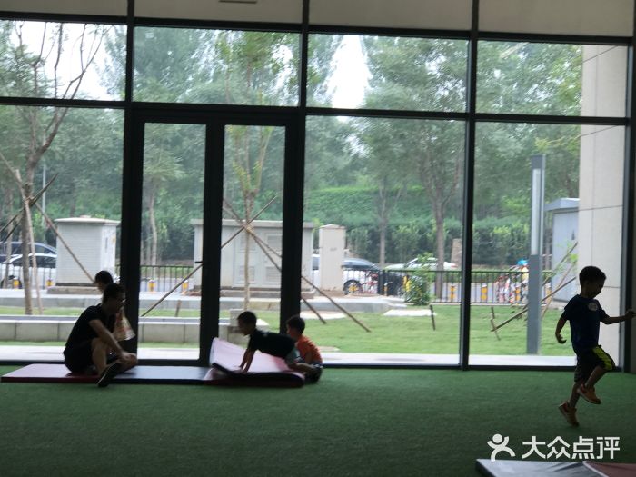 赫石少儿体能馆(奥森店)图片