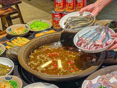 -石锅苗苗鱼(武汉首店)