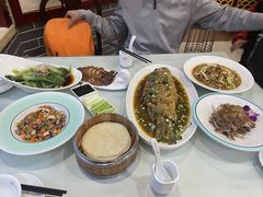 -梅利汴京烤鸭•开封豫菜地标店(铁北街店)