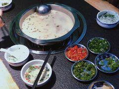 -肖仙仙羊肉汤·始于1996年(郫都店)