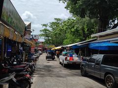 -拉威海鲜市场