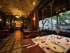 靠窗位-Golden Lily河内巴黎法越料理餐厅(建国西路店)