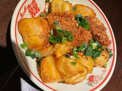 锅巴土豆-张翻越·川渝冒菜·武汉黑鸭煲(城北万象城店)