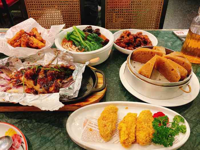 新白鹿餐厅(百联西郊店)