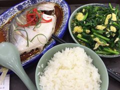 -荣华基·现炒快餐(肇嘉浜路店)