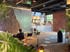 -J Create城市露营咖啡·简餐·宠物(上海动物园店)