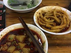 -中和裴氏蹄花(府河路店)