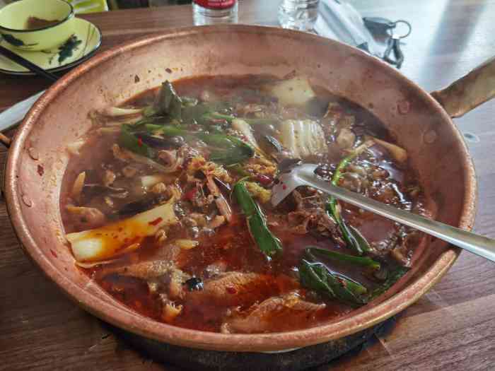 正宗保山铜瓢牛肉(五台路店)-"来到舒适宜人的大理必须要找个当地特色