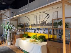 -渝信川菜 · 川味家常菜(财富购物中心店)