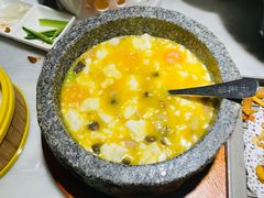 石锅海鲜豆腐-小菜园新徽菜(镇江京口吾悦店)