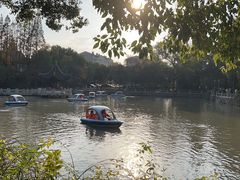 -汇龙潭