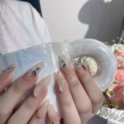 -古啦啦·自助美甲美睫