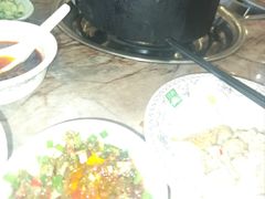 -鲁朗纳麦石锅鸡庄园