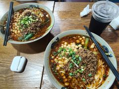 招牌碗杂粉-丁丁猫重庆小面(徐州路店)