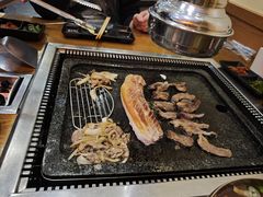 花刀熟成黑五花肉-韩阳王石板烤肉