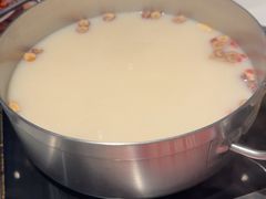 -尚尚仙·酸汤猪手·猪肚鸡火锅(华联万柳购物中心店)