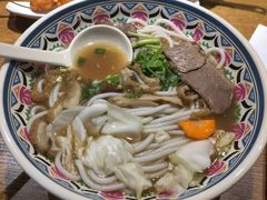 -鑫花溪牛肉米粉(人民广场店)