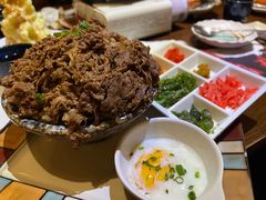 豪华五层牛肉饭-二丁目食堂(铁西星摩尔店)
