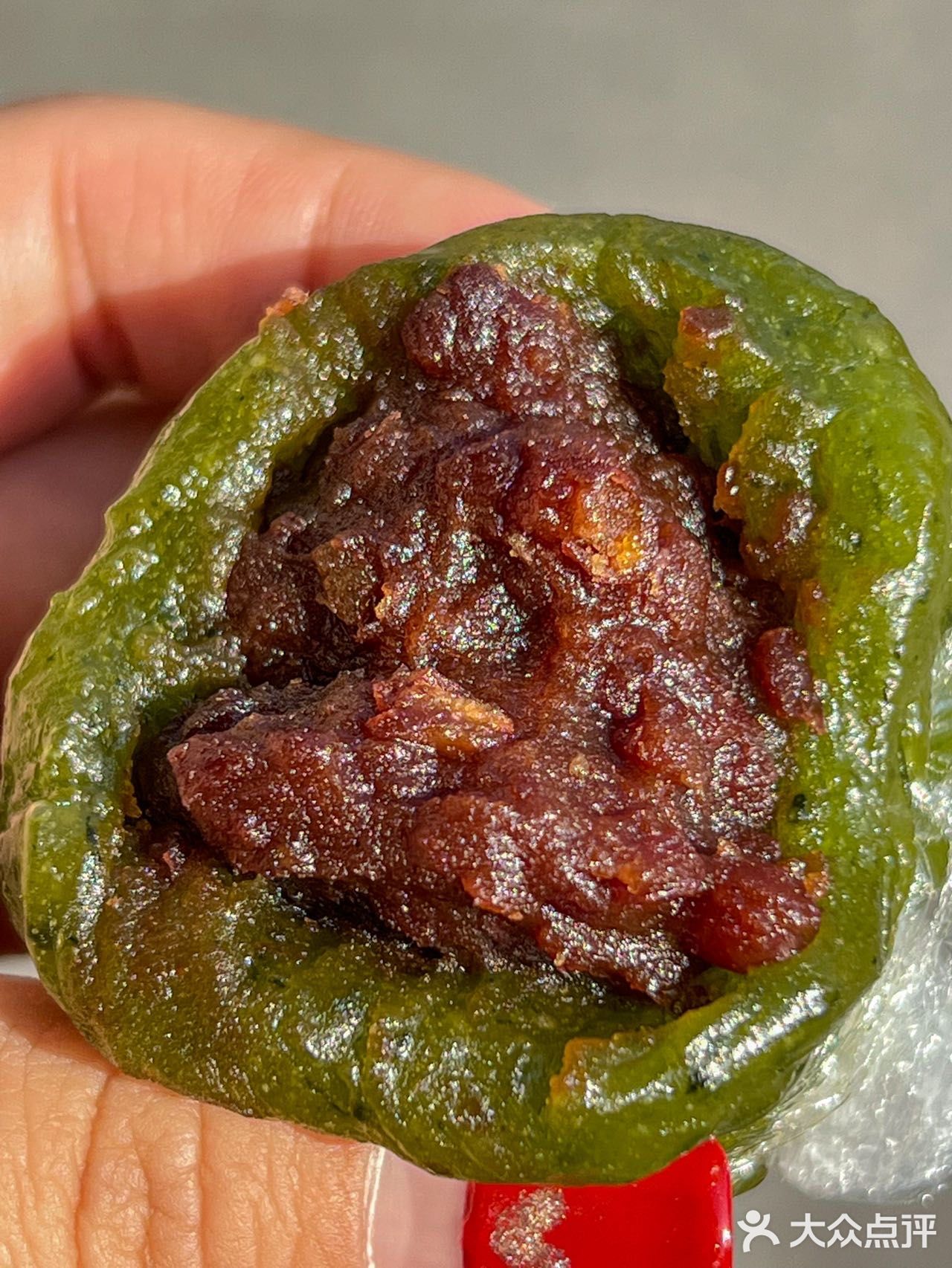 又到吃青团的季节了！一个3r好划算