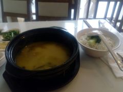 老坛酸菜米线-在蒙自过桥米线