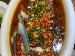 老坛剁椒鱼头-洞庭渔人(沙湾店)