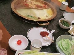 -小天鹅火锅·一线江景洪鼎旗舰店(洪崖洞店)