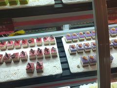 -佰烧海鲜烤肉火锅自助(世茂国际广场店)