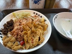 -老柴枝猪脚饭(窑岭店)