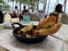 -Cha Cha's Beach Cafe