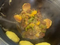 -哈尔滨烧烤·山河村铁锅炖(交大店)
