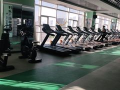 -珠穆朗玛健身中心