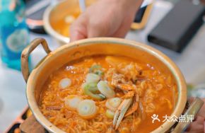 Flower Crab Ramen