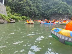 -安吉龙王山峡谷漂流