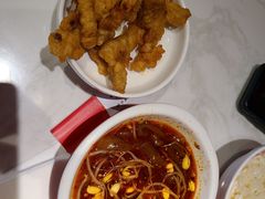 -渝是乎酸菜鱼·川渝小炒(新世界百货望京店)